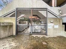 【神奈川県/川崎市高津区北見方】ヴィルクレール二子多摩川 共用部