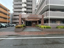 【神奈川県/相模原市中央区矢部】シュペルノーヴァ相模原壱番館 アプローチ