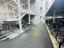 【神奈川県/川崎市高津区二子】多摩川スカイハイツ 駐輪場