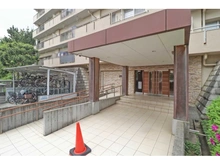 【神奈川県/川崎市高津区梶ケ谷】梶が谷グリーンヒル エントランス