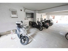 【神奈川県/川崎市川崎区宮前町】シャンボール川崎 バイク置場