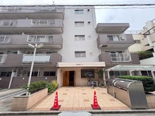 【東京都/新宿区早稲田鶴巻町】早稲田鶴巻マンション アプローチ