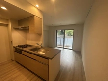 【東京都/新宿区高田馬場】パークシティ高田馬場 キッチン：奥：洋室