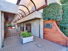 【東京都/渋谷区鉢山町】ライオンズマンション鉢山 エントランス