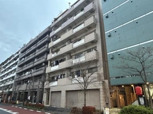 【東京都/新宿区大久保】新宿第三アルプスマンション 外観：真ん中部分