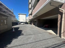 【東京都/新宿区中落合】クレストコート中落合 駐車場