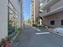 【東京都/新宿区中落合】クレストコート中落合 前面道路