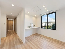 【東京都/新宿区下落合】パレロワイヤル目白 洋室