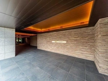 【東京都/新宿区大久保】ウエリス新宿早稲田の森 エントランス