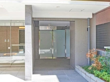 【東京都/新宿区早稲田鶴巻町】ルジェンテ早稲田 エントランス