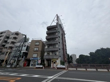 【東京都/豊島区高田】ノアーズマンション目白台 外観：写真中央の建物