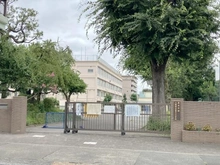 【東京都/三鷹市下連雀】ファミール三鷹グランデージ 三鷹市立第六小学校（現地より約90m）：