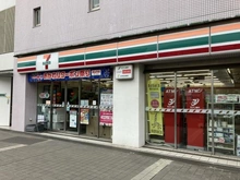 【東京都/武蔵野市中町】上内ビル セブンイレブン三鷹駅前店（現地より約30m）：