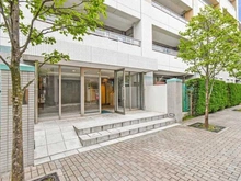 【東京都/武蔵野市緑町】武蔵野ガレリアルーチェテラッツァ エントランス