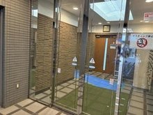 【東京都/三鷹市下連雀】アールヴェール三鷹中央通り エントランス