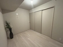【大阪府/大阪市中央区南本町】ブランズタワー大阪本町 洋室