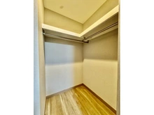 【大阪府/大阪市北区大淀南】グランドメゾン新梅田タワー　THE　CLUB RESIDENCE 洋室：ウォークインクローゼット