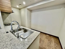 【大阪府/大阪市北区大淀南】グランドメゾン新梅田タワー　THE　CLUB RESIDENCE キッチン