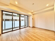 【大阪府/大阪市北区大淀南】グランドメゾン新梅田タワー　THE　CLUB RESIDENCE リビング・ダイニング