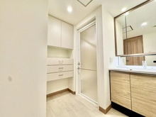 【大阪府/大阪市北区大淀南】グランドメゾン新梅田タワー　THE　CLUB RESIDENCE 洗面室