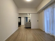 【大阪府/大阪市西区南堀江】ヴィルヌーブ南堀江 洋室