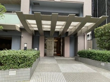 【大阪府/大阪市西区南堀江】ヴィルヌーブ南堀江 エントランス