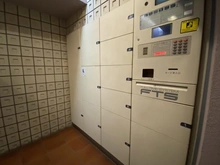 【大阪府/大阪市西区南堀江】ヴィルヌーブ南堀江 宅配BOX