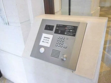 【大阪府/大阪市浪速区湊町】なんばセントラルプラザリバーガーデン C棟 ロビー：インターフォン