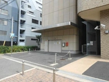 【大阪府/大阪市中央区瓦屋町】キングマンション心斎橋東  タワー型駐車場（西側）