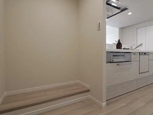 【大阪府/大阪市都島区友渕町】ベル・パークシティ G棟 キッチン：パントリー