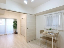 【大阪府/大阪市中央区内平野町】ラシュレ天満橋 リビング・ダイニング：※家具・調度品は販売価格に含まれておりません