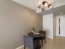 【大阪府/大阪市中央区久太郎町】プレミスト堺筋本町ラディーナ ダイニング