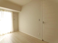 【大阪府/大阪市中央区久太郎町】プレミスト堺筋本町ラディーナ 洋室