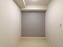 【大阪府/大阪市中央区久太郎町】プレミスト堺筋本町ラディーナ 洋室