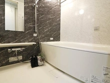 【大阪府/大阪市中央区久太郎町】プレミスト堺筋本町ラディーナ 浴室