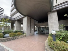 【大阪府/大阪市北区本庄西】ライオンズマンション北梅田 エントランス