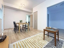 【大阪府/大阪市福島区海老江】グリーンコーポ野田阪神II リビング・ダイニング：(右)洋室