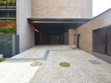 【大阪府/大阪市中央区上町】グランドメゾン上町一丁目タワー 駐車場