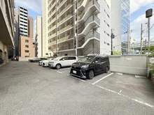 【大阪府/大阪市西区西本町】グランドメゾン靭 駐車場