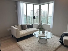 【大阪府/大阪市北区万歳町】ローレルタワー梅田 リビング