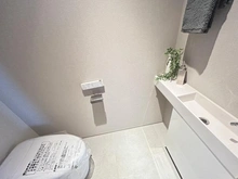 【大阪府/大阪市北区万歳町】ローレルタワー梅田 トイレ