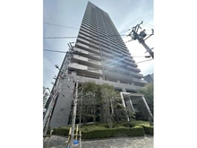 【大阪府/大阪市北区万歳町】ローレルタワー梅田 外観