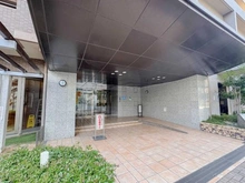 【大阪府/大阪市西区立売堀】ルイシャトレ本町西 エントランス