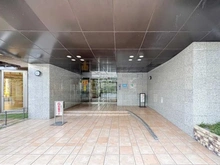 【大阪府/大阪市西区立売堀】ルイシャトレ本町西 エントランス