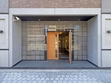 【大阪府/大阪市中央区谷町】グランアッシュ谷町エクスコード アプローチ