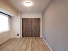 【大阪府/大阪市北区菅原町】ジーニス大阪 WEST棟 洋室