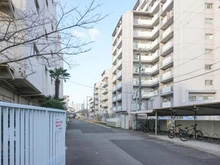 【大阪府/大阪市此花区酉島】ドルミ新淀川 14番館 駐輪場