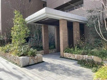 【大阪府/大阪市天王寺区石ケ辻町】グランドメゾン上本町 THE CLASS エントランス