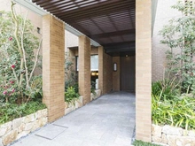 【大阪府/大阪市天王寺区石ケ辻町】グランドメゾン上本町 THE CLASS エントランス