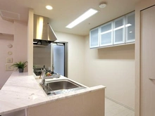 【大阪府/大阪市中央区安土町】エステムプラザ本町クロス キッチン